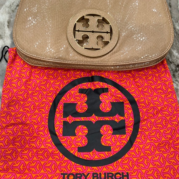 Authentic Tan Tory Burch bag with dust bag. Tan Snake skin - Picture 4 of 6